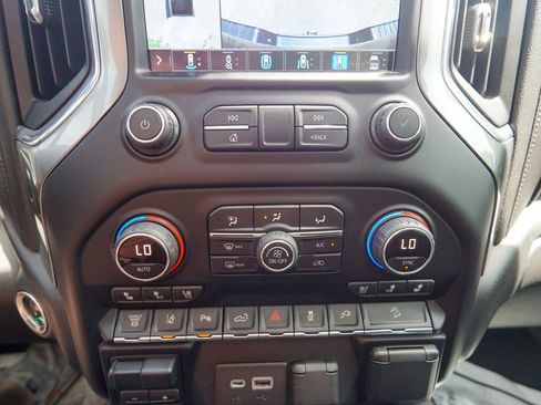 Used 2020 Chevrolet Silverado 2500 LTZ w/ LTZ Premium Package AWD/4WD image 30