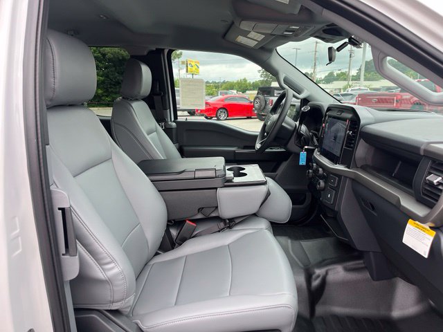 New 2026 Ford F150 XL w/ Equipment Group 103A High RWD image 11