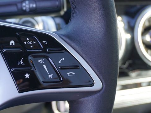 Certified 2025 Mercedes-Benz GLB 250 4MATIC image 24