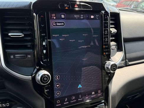 Used 2025 RAM 1500 Big Horn image 17