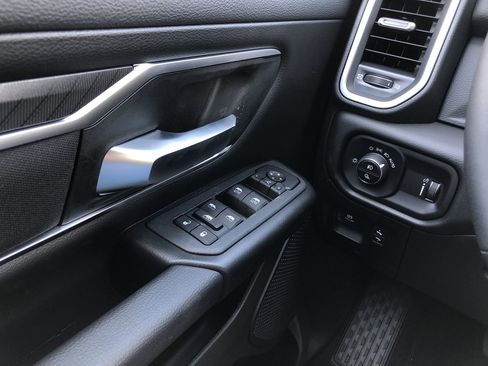 New 2026 RAM 1500 4x4 Crew Cab image 20