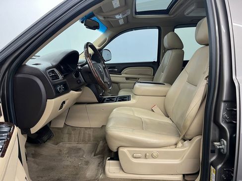 Used 2013 GMC Yukon Denali image 4