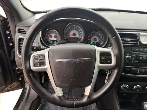 Used 2013 Chrysler 200 Touring image 18