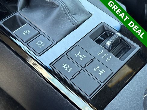 Used 2024 Toyota Land Cruiser image 23