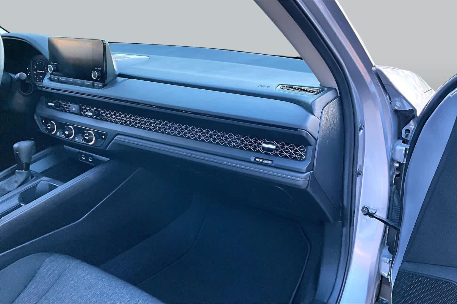 Used 2024 Honda Accord EX image 17