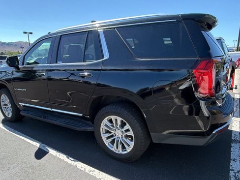 Used 2021 GMC Yukon SLT AWD/4WD image 3