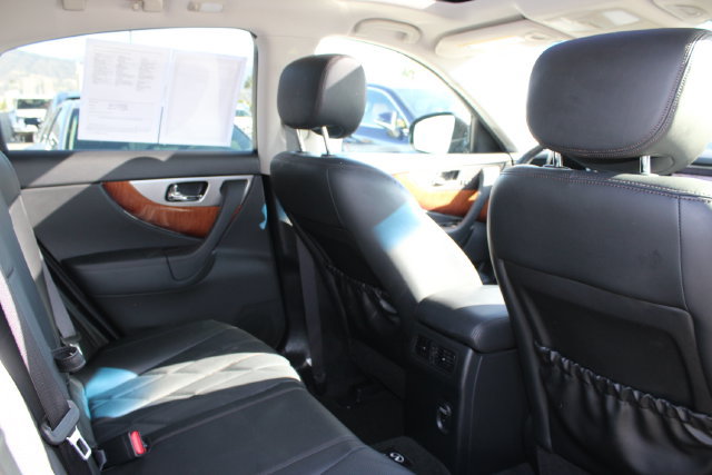 Used 2015 INFINITI QX70 2WD w/ Premium Package image 7