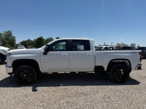 Used 2022 Chevrolet Silverado 2500 LT w/ Fleet Comfort Package AWD/4WD image 6