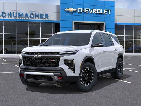 New 2026 Chevrolet Traverse Z71 w/ Driver Confidence Package image 6