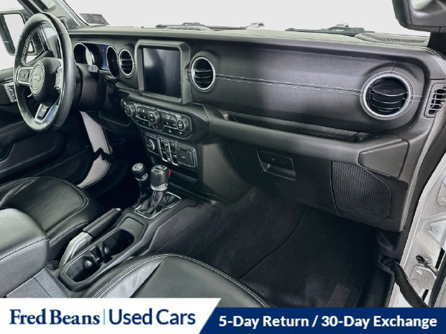 Used 2022 Jeep Wrangler Unlimited Sahara w/ Cold Weather Group AWD/4WD image 36