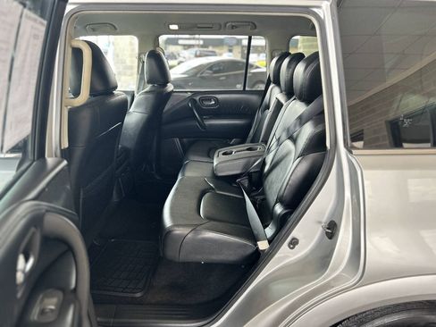 Used 2021 Nissan Armada SV AWD/4WD image 43