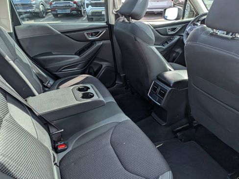 Used 2022 Subaru Forester Premium AWD/4WD image 28