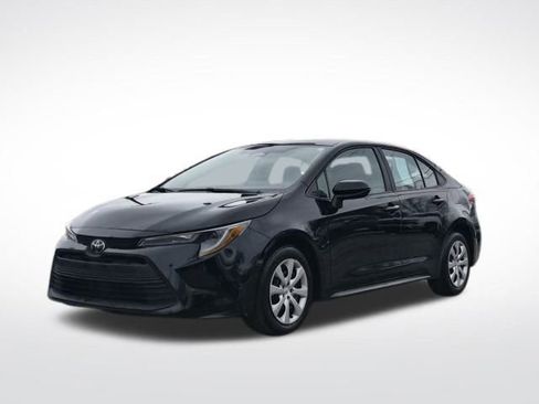 Used 2024 Toyota Corolla LE image 10