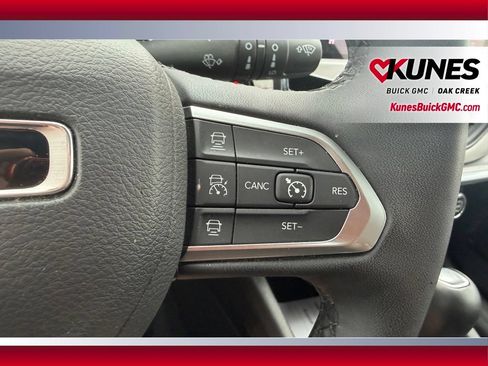 Used 2025 Jeep Compass Limited AWD/4WD image 18