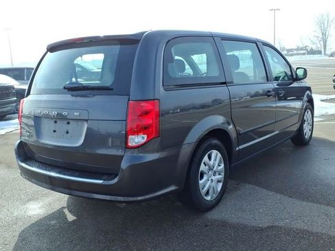 Used 2016 Dodge Grand Caravan American Value Package image 3