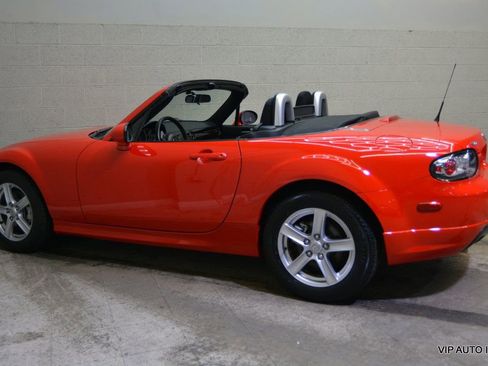 Used 2007 MAZDA MX-5 Miata Sport w/ Appearance Pkg image 25