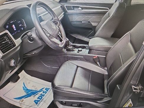Used 2023 Volkswagen Atlas SE w/ Panoramic Sunroof Package AWD/4WD image 8