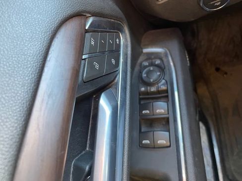 Used 2025 GMC Sierra 2500 SLT image 18