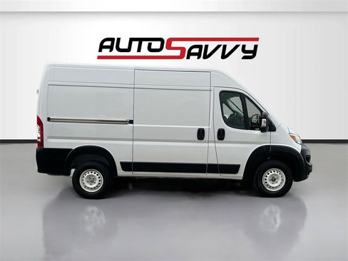 Used 2024 RAM ProMaster 2500 w/ Safety Group image 8
