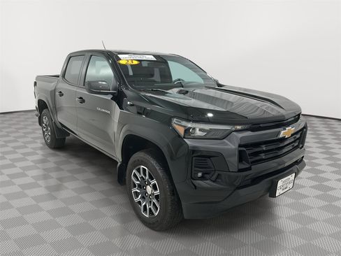 Used 2023 Chevrolet Colorado LT w/ LT Convenience Package III image 7