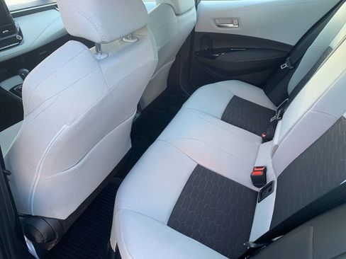 Used 2025 Toyota Corolla SE image 13