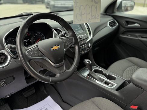 Used 2018 Chevrolet Equinox LT image 11