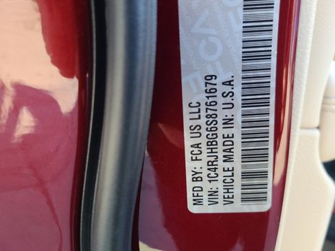 New 2025 Jeep Grand Cherokee Limited w/ Luxury Tech Group II image 35