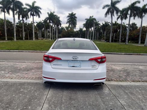Used 2016 Hyundai Sonata Sport w/ Option Group 02 FWD image 17