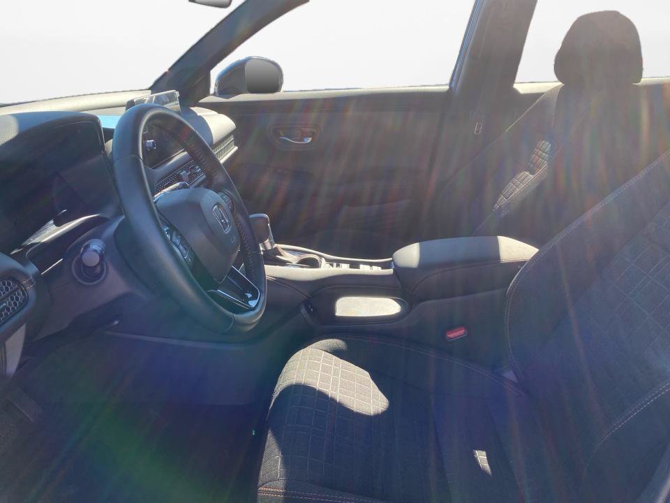 Certified 2027 Honda HR-V Sport image 9