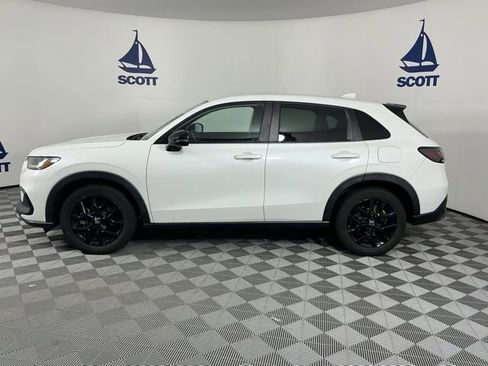 Used 2023 Honda HR-V Sport image 4