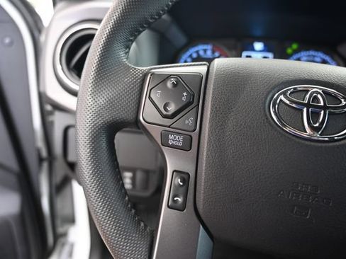 Used 2023 Toyota Tacoma TRD Off-Road AWD/4WD image 25
