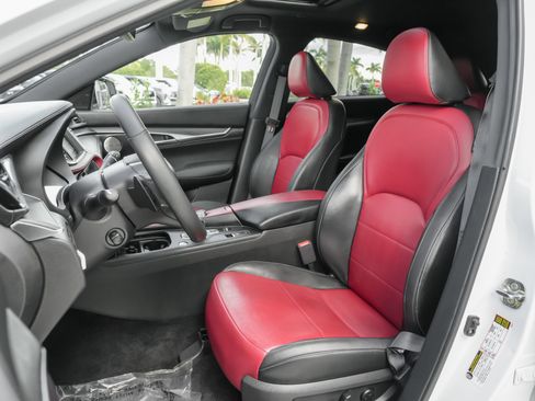 Used 2023 INFINITI QX55 Sensory w/ Lighting Package AWD/4WD image 8