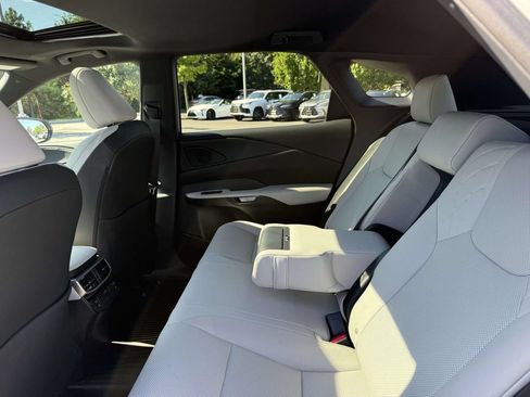 Used 2025 Lexus RX 350h w/ Convenience Package AWD/4WD image 17