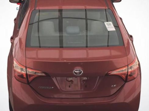 Used 2018 Toyota Corolla LE FWD image 6