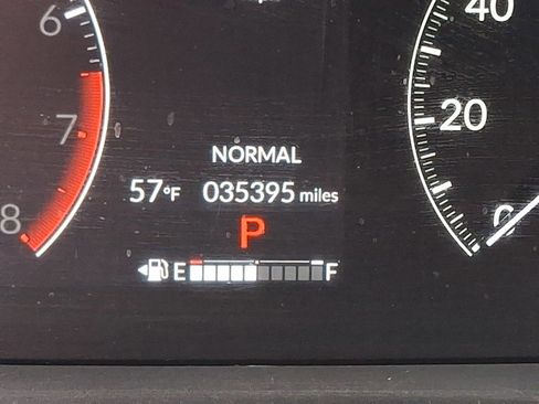 Used 2023 Honda Pilot Touring image 23