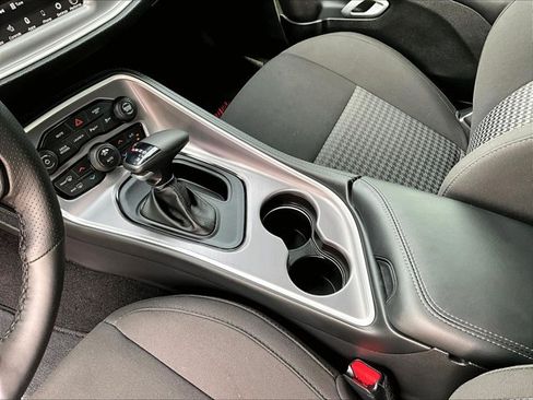 Used 2022 Dodge Challenger R/T Scat Pack RWD image 15