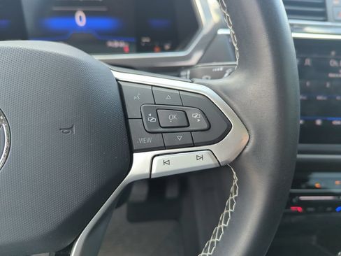 Certified 2023 Volkswagen Tiguan SE w/ Panoramic Sunroof Package FWD image 23