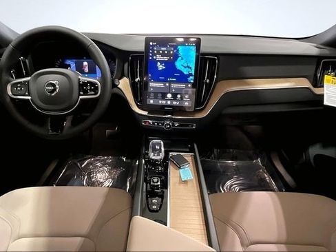 New 2026 Volvo XC60 B5 Plus w/ Climate Package image 8