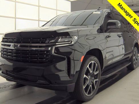 Used 2021 Chevrolet Suburban RST w/ Luxury Package RWD image 1