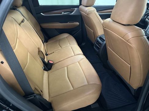 Certified 2024 Cadillac XT5 Premium Luxury AWD/4WD image 18