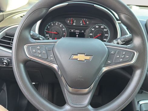 Used 2024 Chevrolet Malibu LT FWD image 17