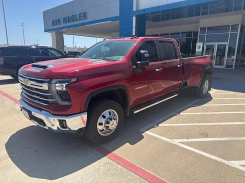 Used 2025 Chevrolet Silverado 3500 LTZ w/ LTZ Plus Package AWD/4WD image 1
