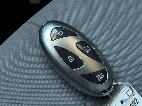 Used 2024 Hyundai Elantra SEL FWD image 28