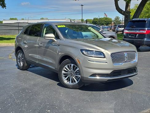 Used 2023 Lincoln Nautilus FWD image 31