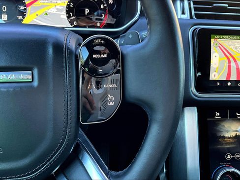 Used 2020 Land Rover Range Rover SWB image 24