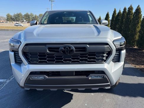 New 2026 Toyota Tacoma TRD Off-Road image 7