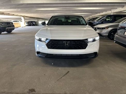 Used 2025 Honda Accord SE image 2