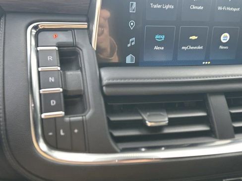 Used 2024 Chevrolet Tahoe Z71 image 34