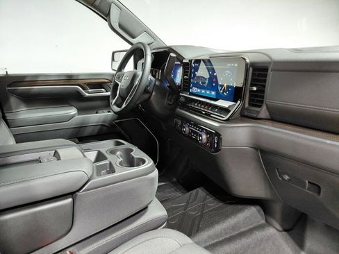 Used 2025 Chevrolet Silverado 1500 RST w/ Dark Appearance Package image 30