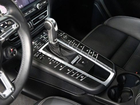 Certified 2021 Porsche Macan GTS AWD/4WD image 17